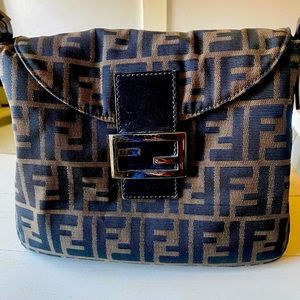 Rare vintage Fendi handbag. 100% Authentic